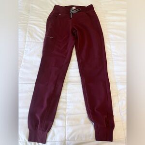 Figs Burgundy Zamora Jogger Scrub Pants Medical women’s size XS Tall
